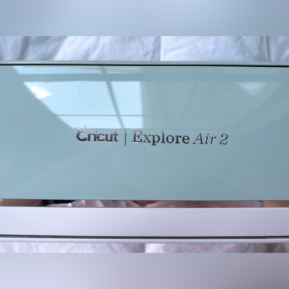 COPY - Cricut Explore Air 2 - Picture 5 of 5